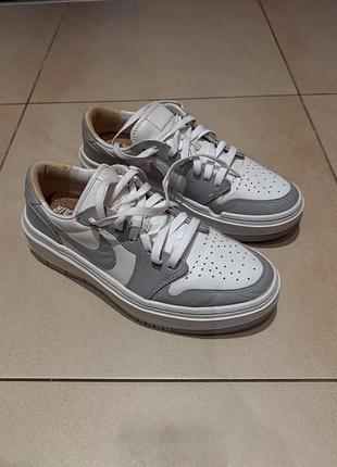 Кросівки jordan elevate low platform 3