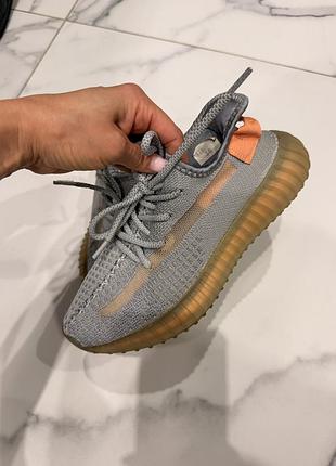 Кросіки adidas yeezy 2