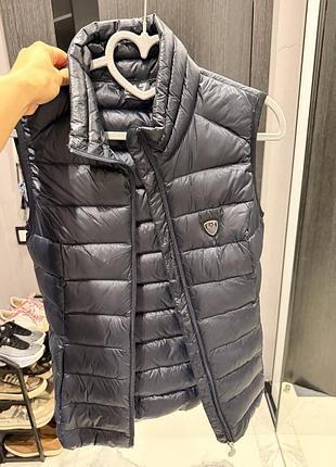 Жилет , безрукавка emporio armani