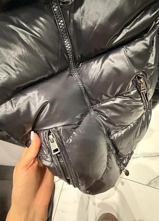 Чорний пуховик moncler 4