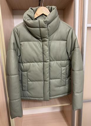 Зимняя куртка cropp из экокожи