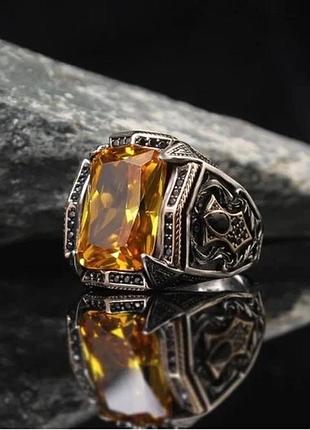 Перстень з жовтим каменем, 18