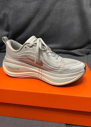 Nike vomero plus