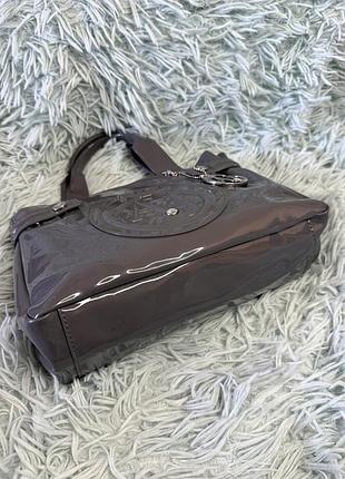 Сумка лакована armani jeans 3