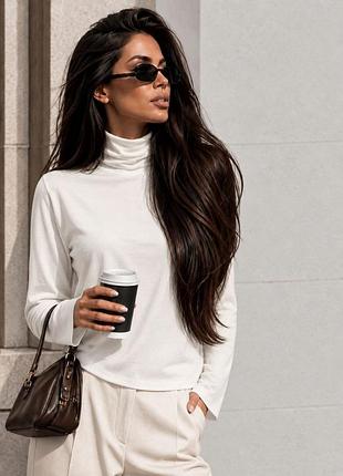 Белая водолазка гольф от uniqlo унисекс