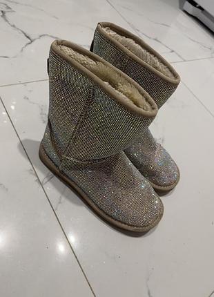 Угги ugg камни угі