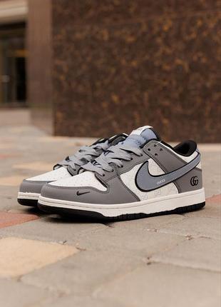 Nike sb dunk × gucci
• graphite / ivory • 9