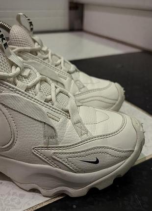 Жіночі кросівки nike тс 3