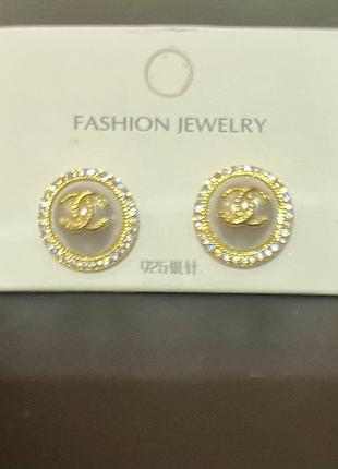 Брендовые сережки  chanel 3