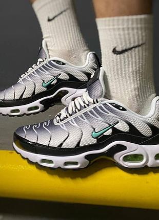 Nike air tn white&black mint