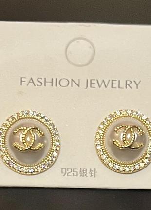 Брендовые сережки  chanel