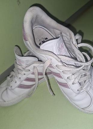 Кроссовки adidas 2