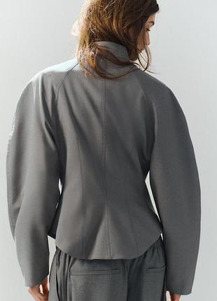 Куртка zara розмір l 8