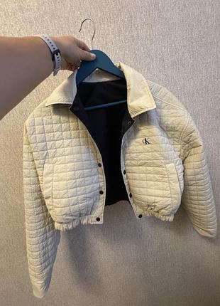 Двохсторонній бомбер calvin klein 2
