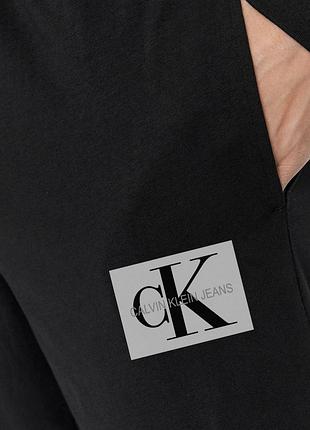 Мужские брюки calvin klein m 4