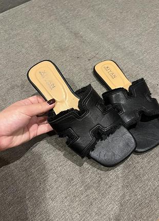 Шльопанці в стилі hermes 2