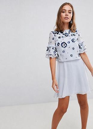 Женское коктейльное шифоновое платье frock and frill petite голубое мини с цветочным декором и пайетками, размер 36 (8)