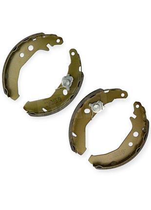 Колодки барабанные ford fiesta, courier (89-05) (d180x31) (hart)