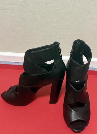 Босоножки guess 2