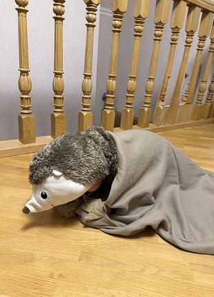 Костюм їжака та кажана на свято осені.