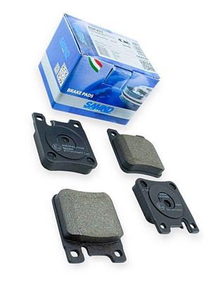 Колодки тормозные mercedes-benz c-class (w202, 203), e-class (w124, 210) задние (под датчик) samko