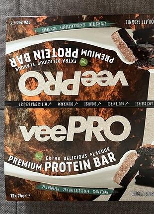 Протеїнові батончики veepro double chocolate brownie з німеччини, 11 штук