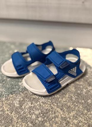 Босоножки adidas