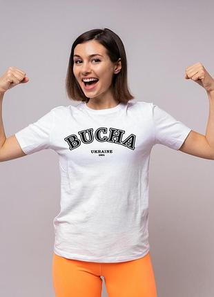 Футболка жіноча із патріотичним принтом "bucha ukraine 1901" біла