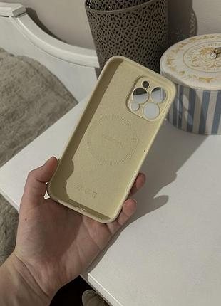 Чехол на телефон iphone 16 pro max 2