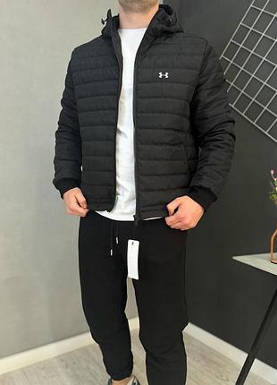 Демісезонна базова чоловіча куртка чорна under armour