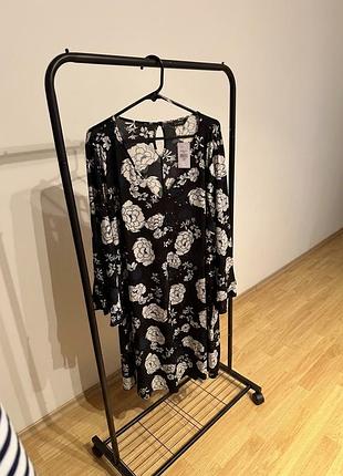 Легка чарівна сукня з квітковим принтом evans (plus size) 26