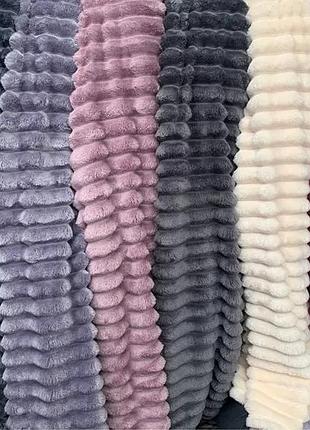 Євро покривало ``шарпей`` - озаренный вечер