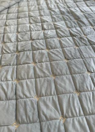 Стьобане покривало шанель 160×220 м’яке велюрове в сумці