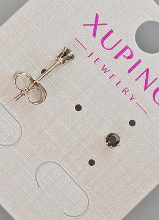 Серьги пусеты xuping с черным кристаллом d-3,5мм+- родий