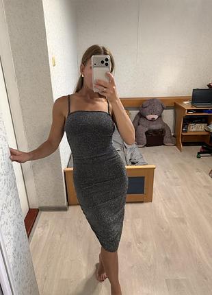 Жіноча приталена сукня в блискітках h&m