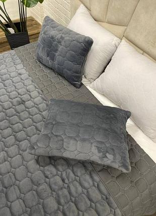 Покривало стьобане 220*240 +2 подушки