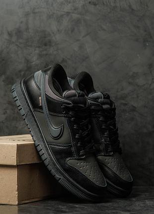 Nike dunk low gore-tex triple black 5