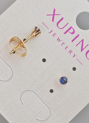 Серьги пусеты xuping с синим кристаллом d-4мм+- позолота 18к