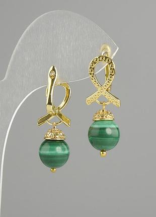 Сережки малахіт гладка кулька 10 мм ± l — 30 мм ±