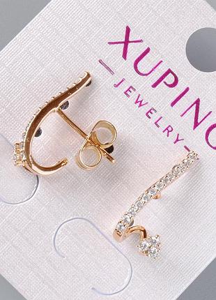 Серьги пусеты xuping с белыми стразами d-18,5х9мм+- позолота 18к