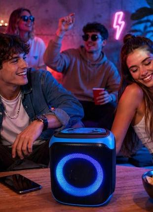 Колонка аккумуляторная с rgb подсветкой bluetooth partybox черная с голубым