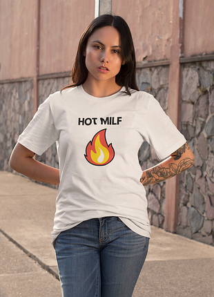 Футболка жіноча із принтом "hot milf" біла