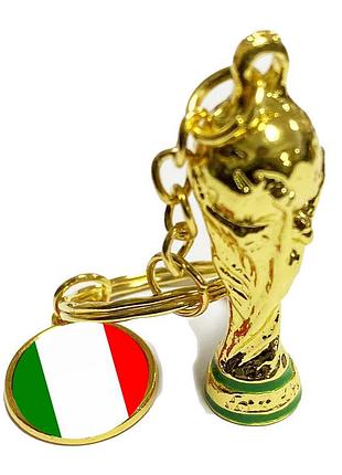 Футбольный брелок кубок чемпионата мира с флагом италии