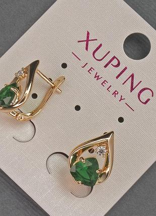 Серьги xuping с белыми стразами и зеленым кристаллом d-11мм+- l-16мм+- позолота 18к