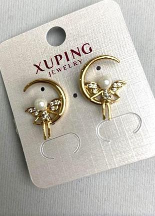 Сережки xuping з білими стразами та перлиною d-4мм+- l-14х20мм+-позолота 18к