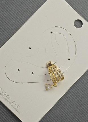 Серьга каф на ушко золотистый металл 10х14мм+- белые стразы