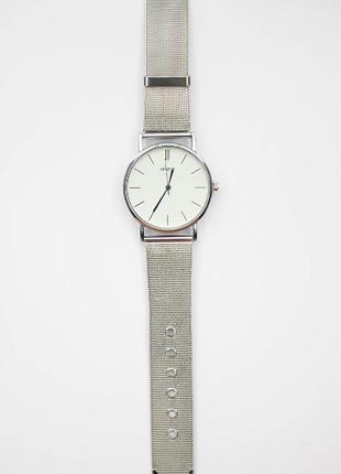 Жіночий наручний годинник geneva steel silver кварцовий, мінеральне скло.