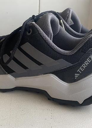 Кросівки демі adidas terrex 32р. 5