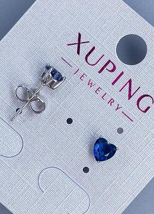 Серьги пусеты серьги пульчики xuping сердце с синим камнем 5мм+- родий