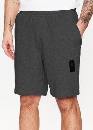 Чоловічі шорти armani
